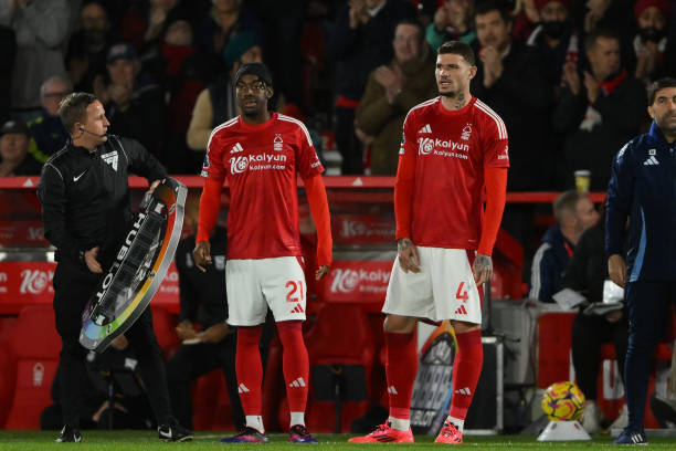 极重建中 极重建中