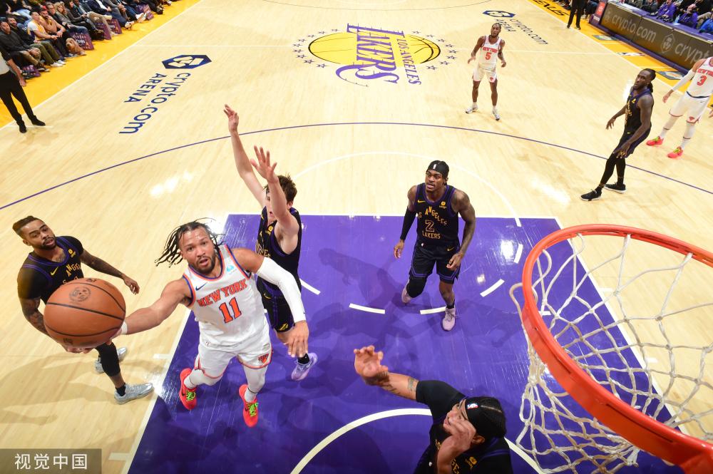 为聚光灯下 为聚光灯下